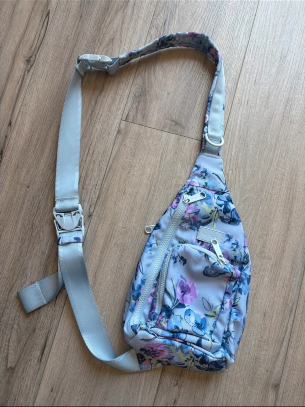 Vera Bradley Floral Sling Crossbody Bag Light Blue with Purple Floral Designs